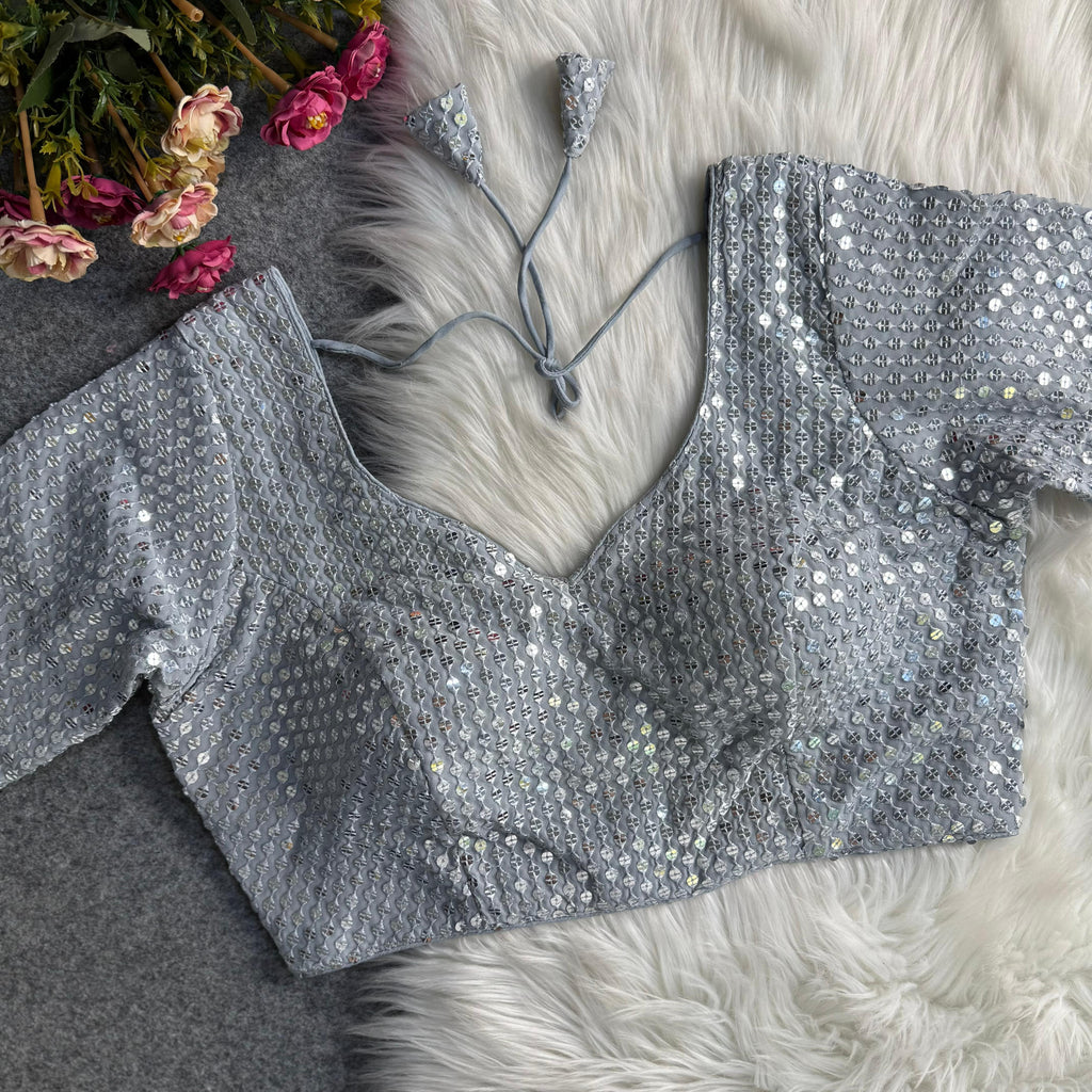 TRADITIONAL NAVRATRI SPL. SEQUENCE & THREAD WOThe Blouse Studio