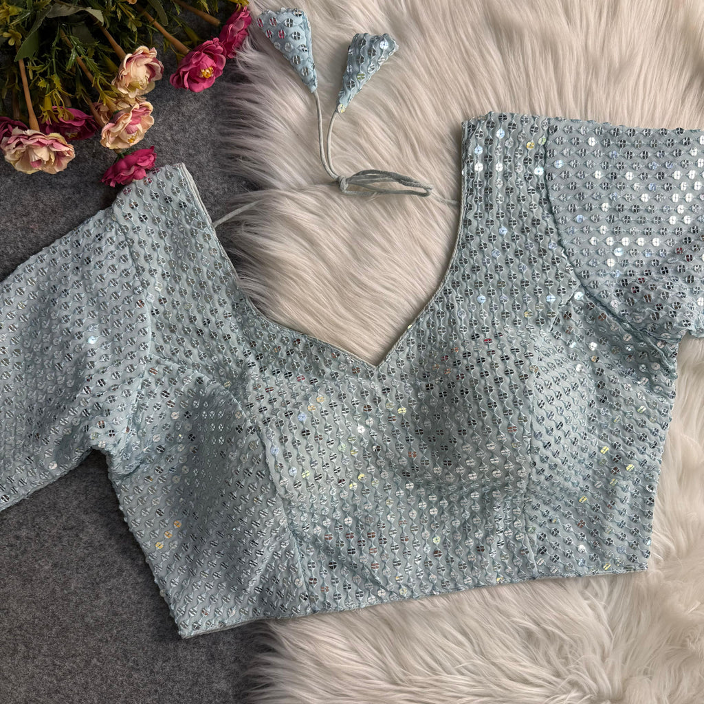 TRADITIONAL NAVRATRI SPL. SEQUENCE & THREAD WOThe Blouse Studio