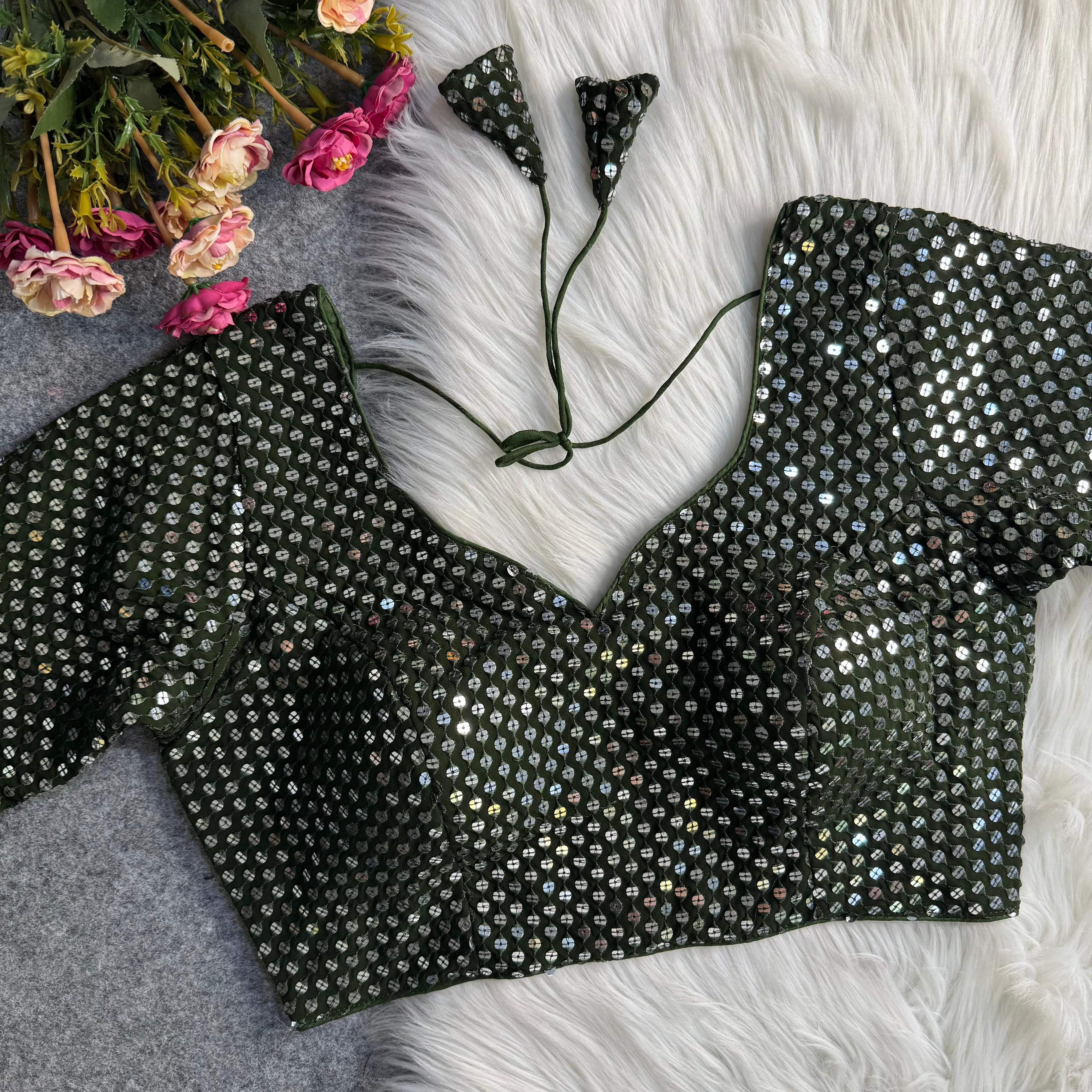 TRADITIONAL NAVRATRI SPL. SEQUENCE & THREAD WOThe Blouse Studio