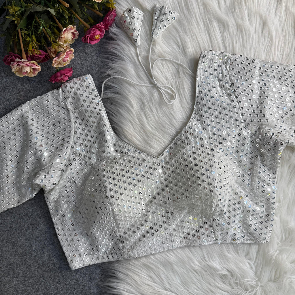 TRADITIONAL NAVRATRI SPL. SEQUENCE & THREAD WOThe Blouse Studio