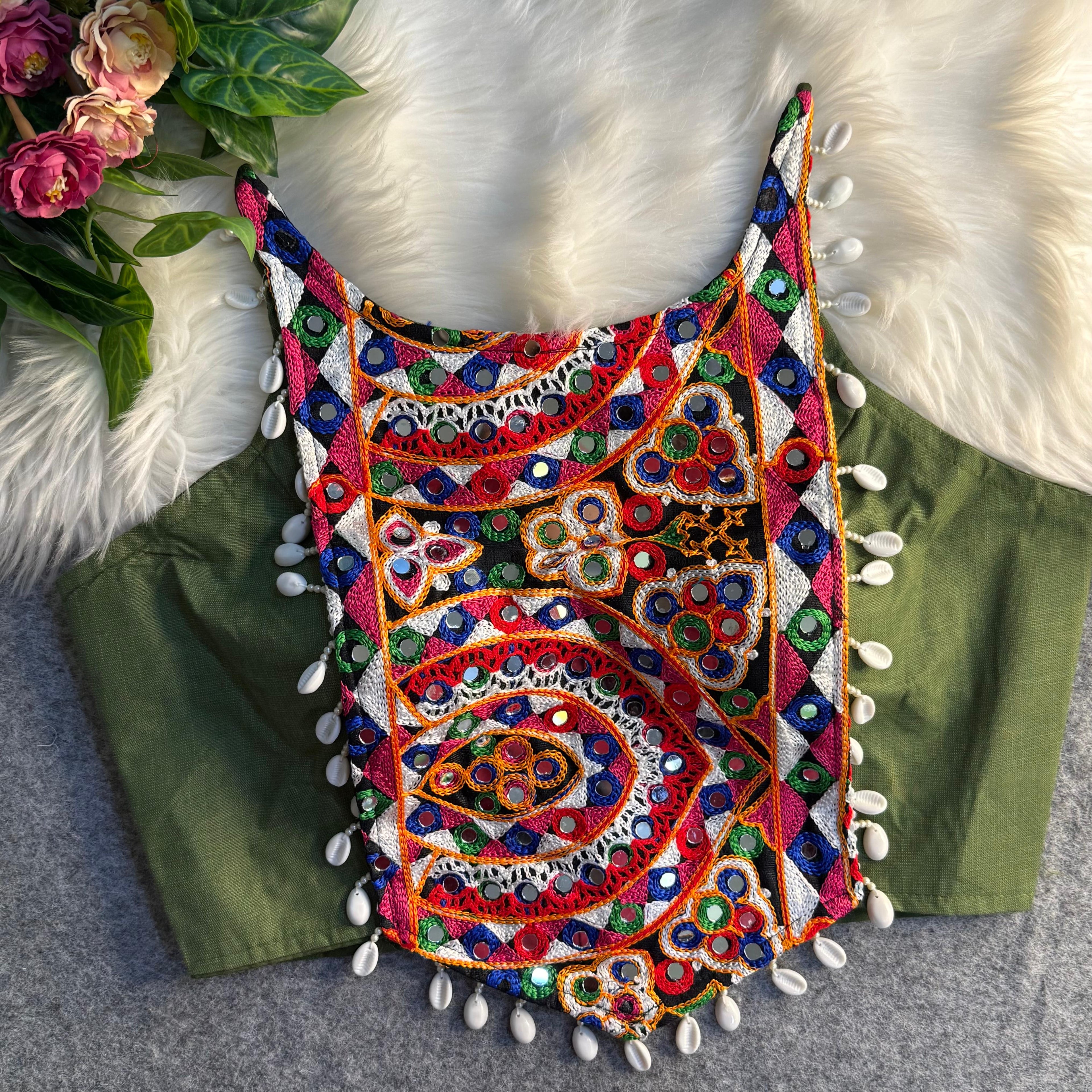 SPAGHETTI STYLE REAL SHELL BLOUSE WORK