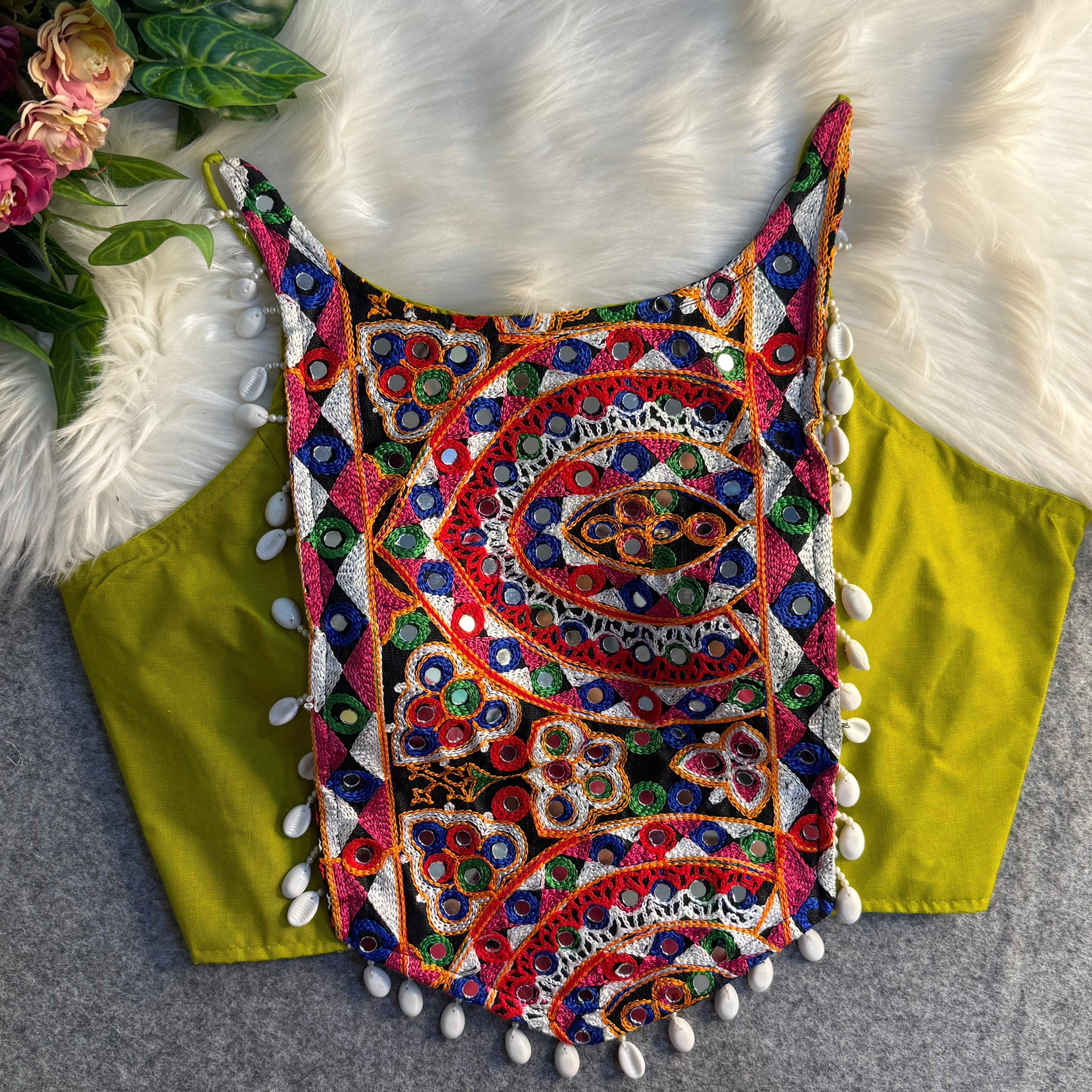 SPAGHETTI STYLE REAL SHELL BLOUSE WORK